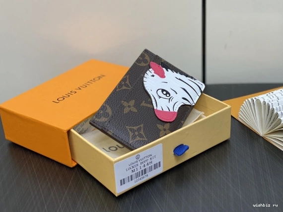 WIS HOLDER-11*7*0.5cm CARD VUITTON LOUIS 0209